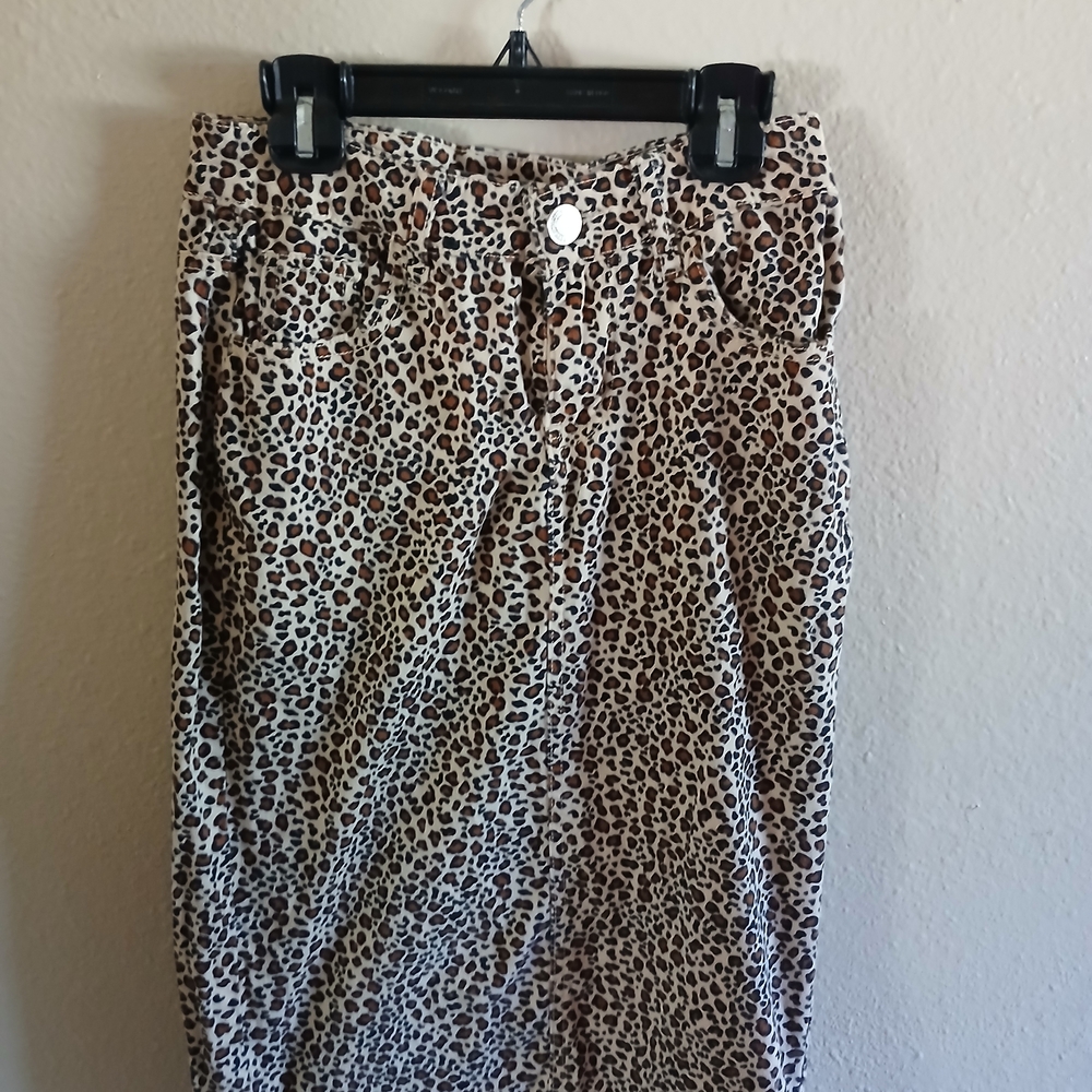 Leopard Print Pencil Skirt